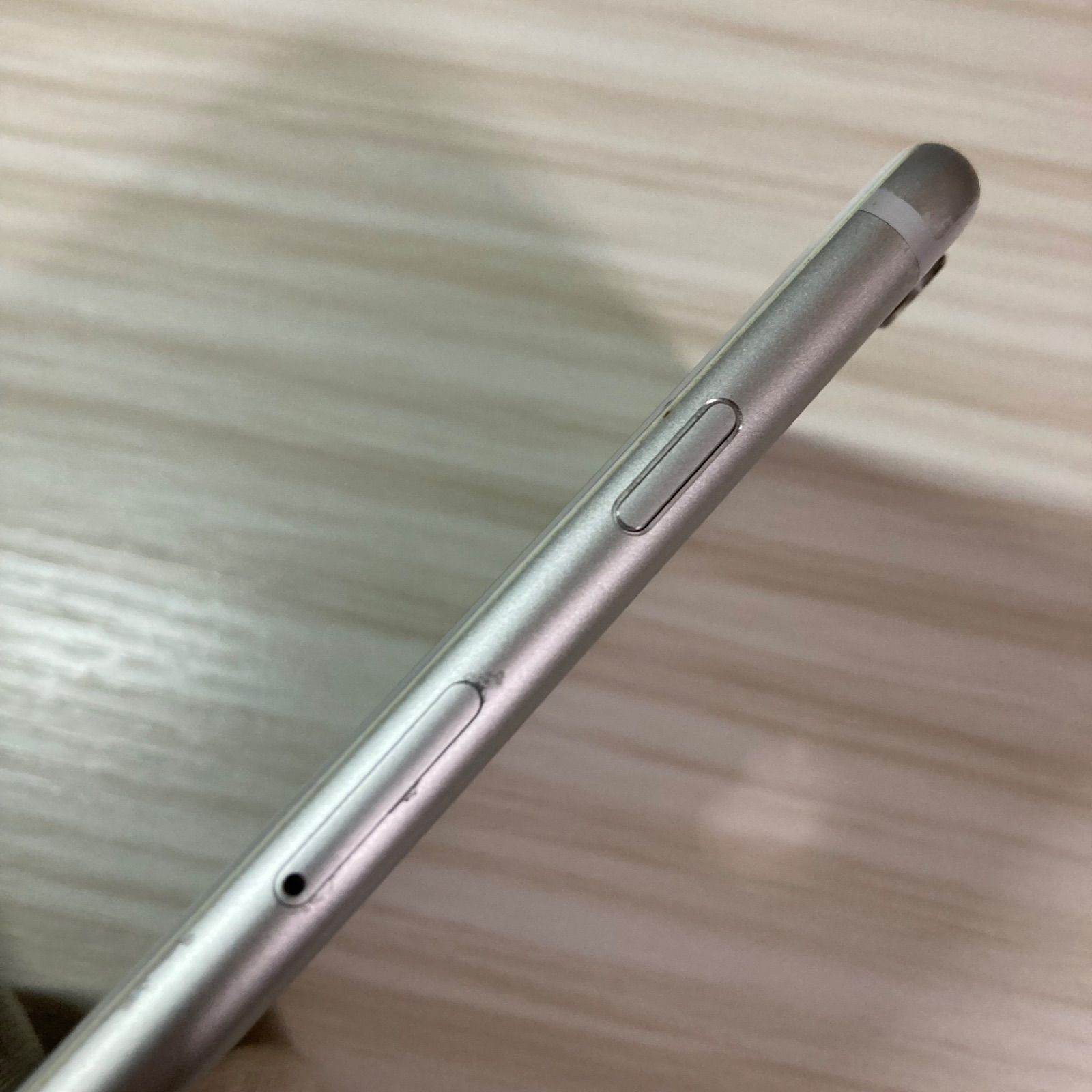 iPhone6s 64GB Silver バッテリー91% SIMフリー - メルカリ