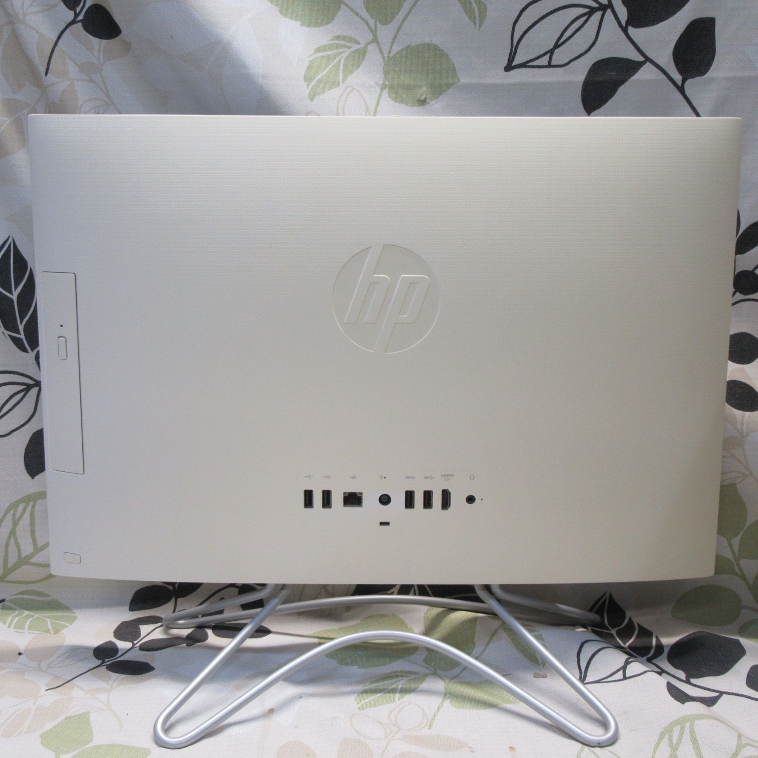 人気の白！Win11公式対応CPU/メ8G/SSD+HDD/DVD/カメラ/無線 - メルカリ