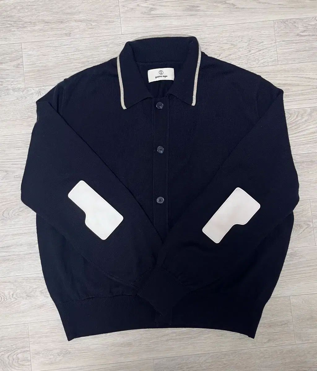 イヤーズアゴー ネイビー カーディガン