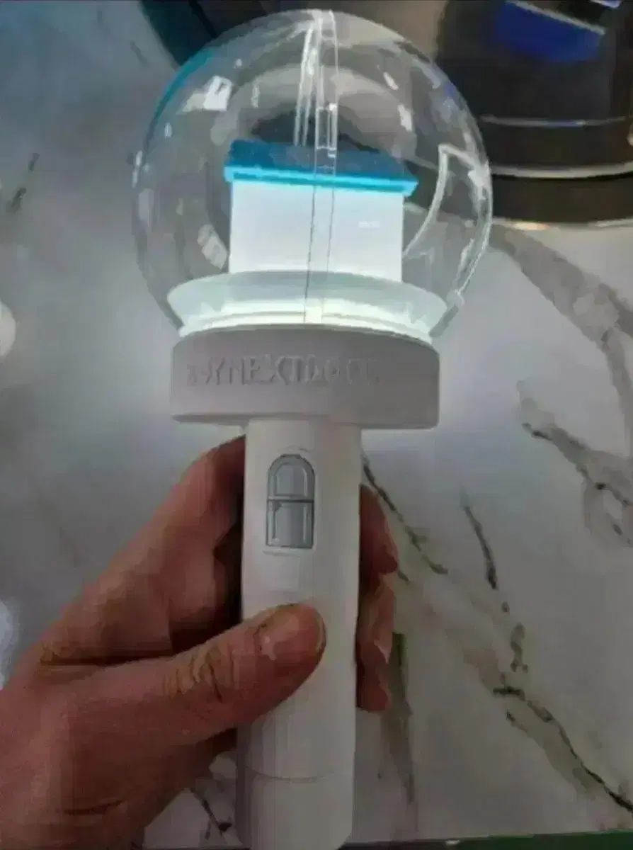 新品) BOYNEXTDOOR(ボイネク) ペンライト + トレカ 出品 - メルカリ