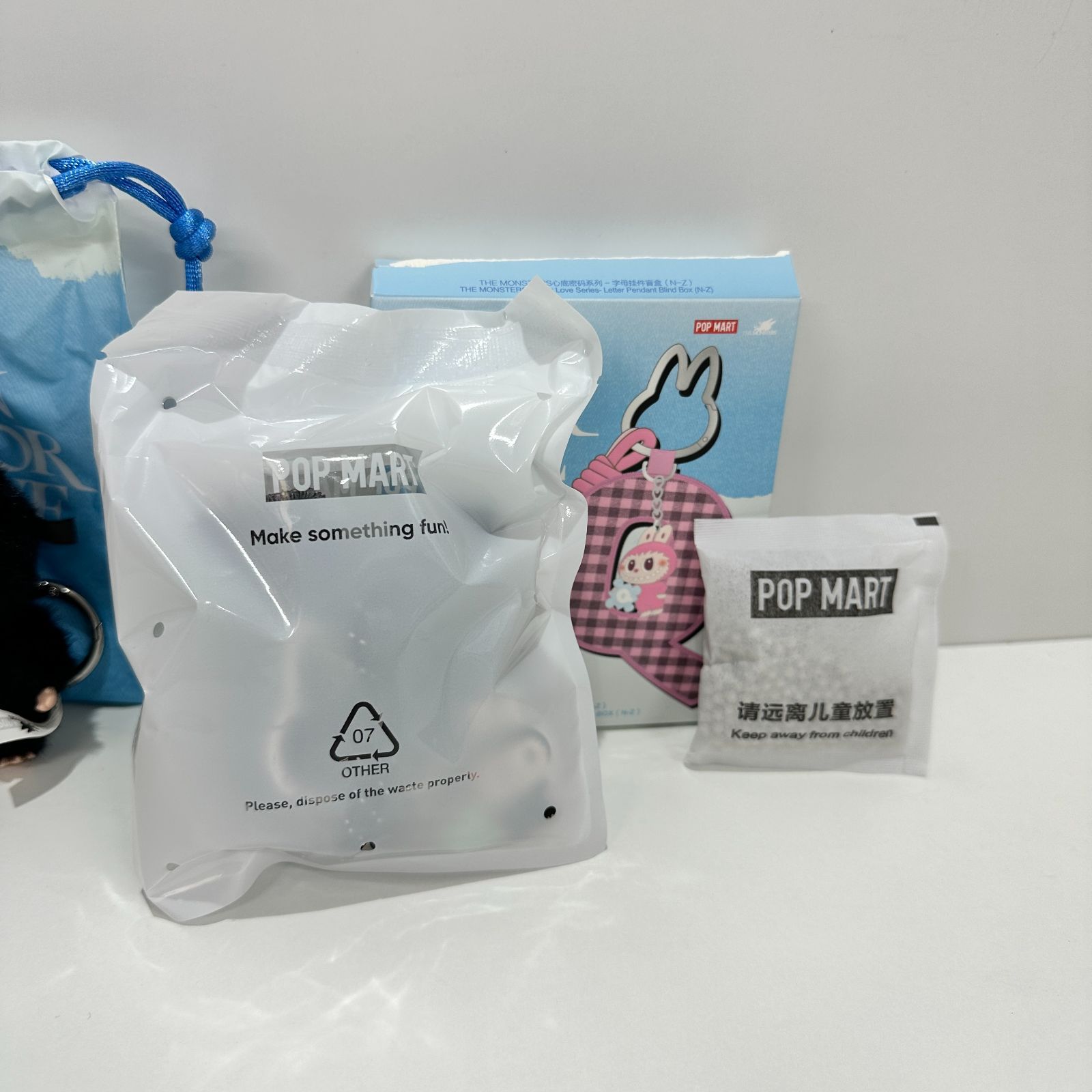  ラブブ イニシャル R ペンダント-チャームセット THE MONSTER PIN FOR LOVE POP MART キーホルダー アクリルキーホルダー キャラクターグッズ