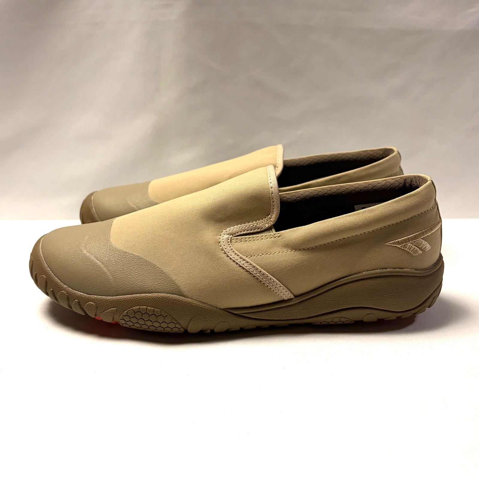 HI TEC AMACRO SLIP BEIGE 27 5 cm