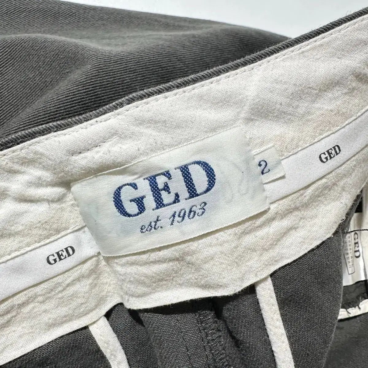  27 28 Ged 게드 シンチバックル コットン パンツ チノパン パンツ