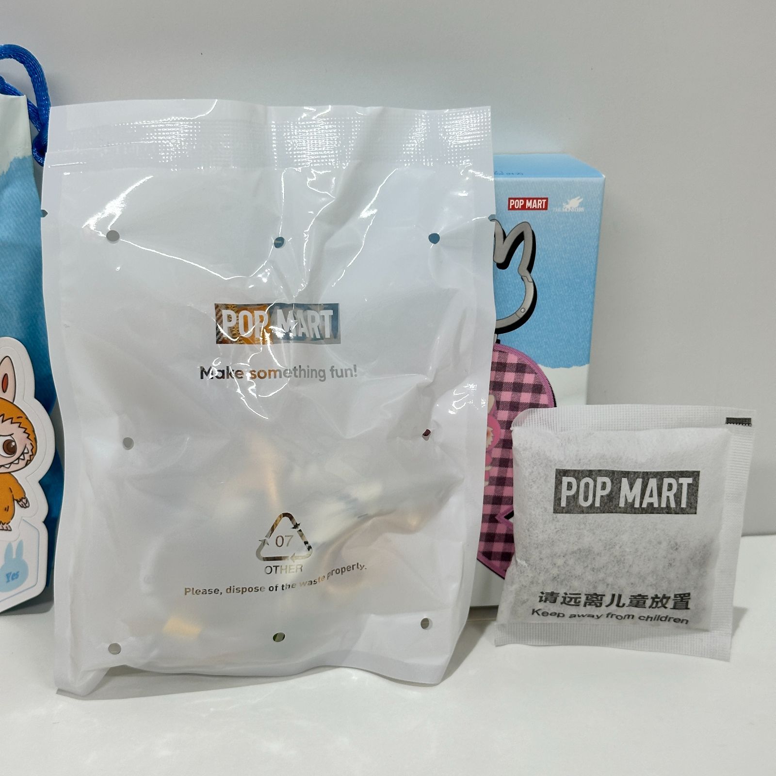  ラブブ イニシャル Y ペンダント-チャームセット THE MONSTER PIN FOR LOVE POP MART キーホルダー アクリルキーホルダー キャラクターグッズ