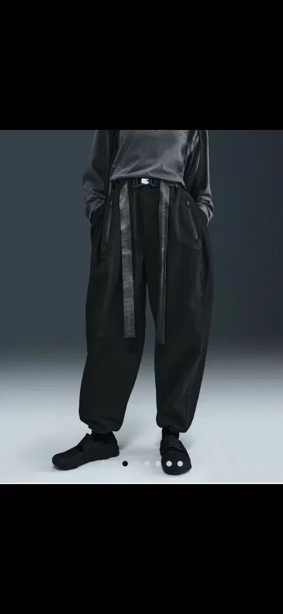 ナイキ ラボ ISPA ダブル バックル パンツ ブラック M