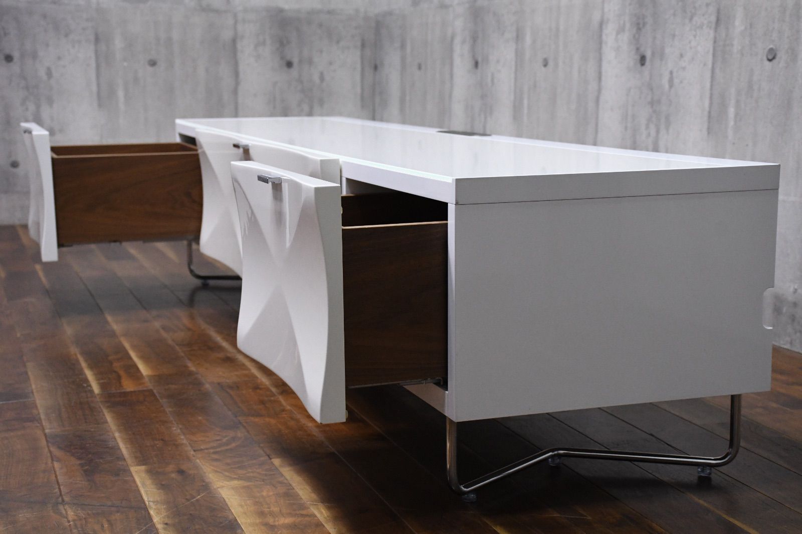 EKC95 展示品 IDC大塚家具 ルチード テレビボード W1800 ホワイト 松永