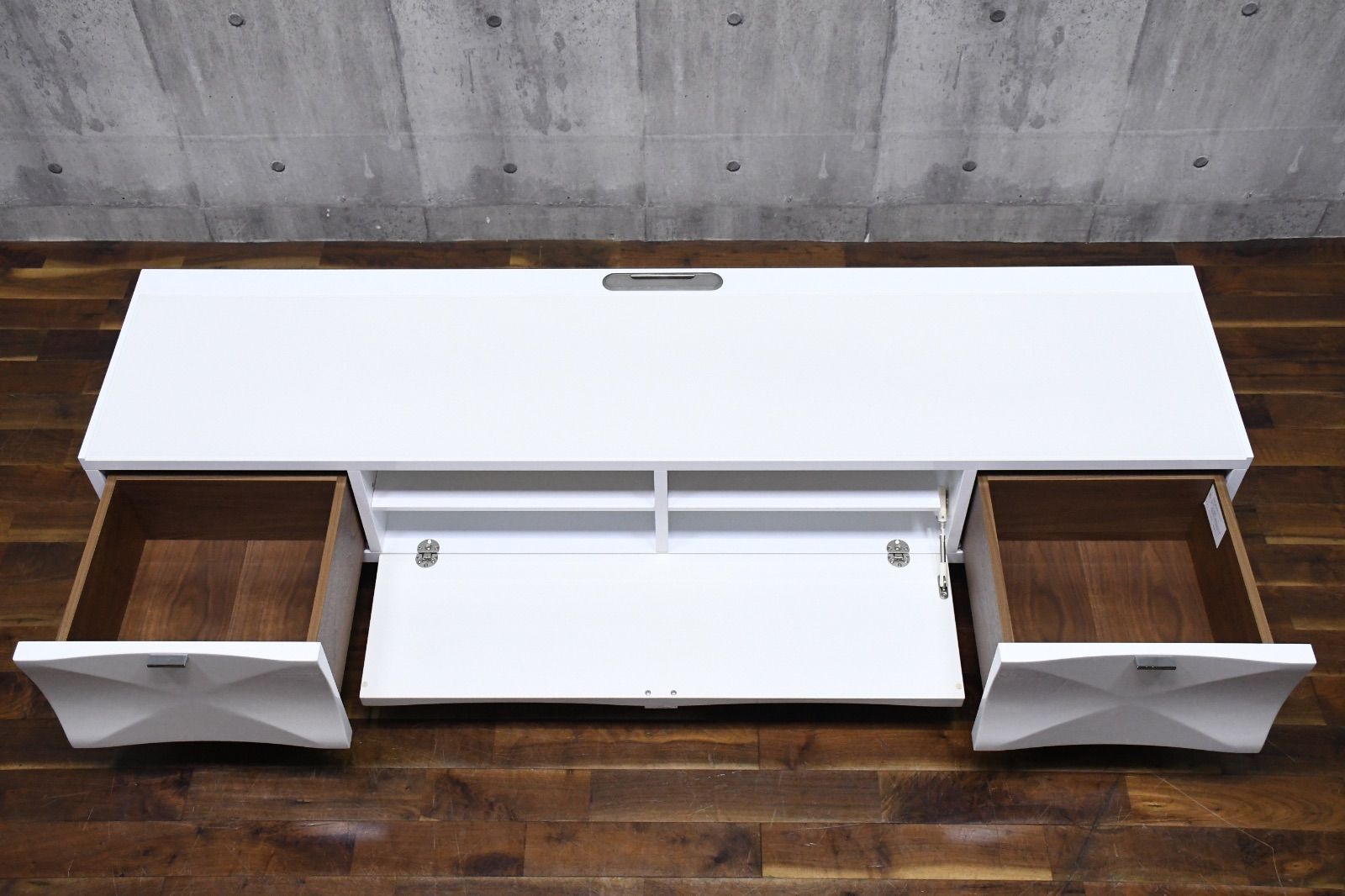 EKC95 展示品 IDC大塚家具 ルチード テレビボード W1800 ホワイト 松永