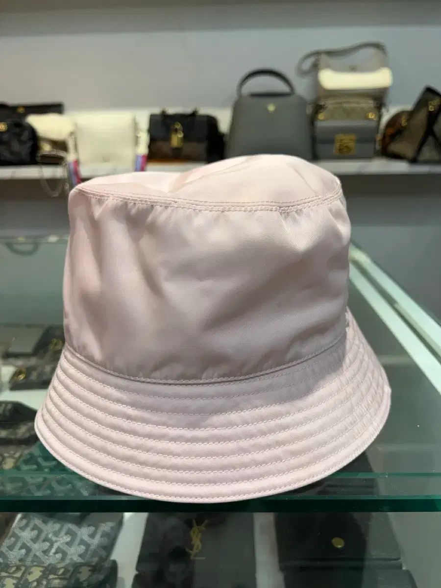 プラダ リナイロン