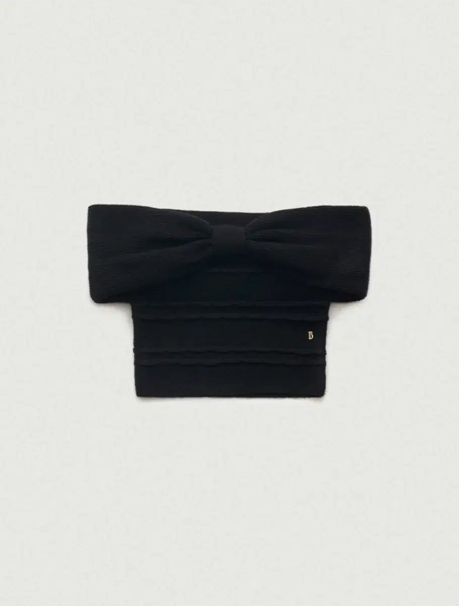 ザ バーネット リー オフショルダー ニットトップス ブラック