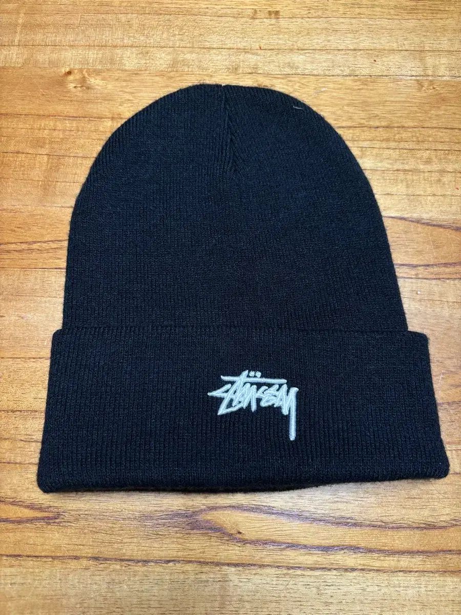 STUSSY NIKE コラボ ビーニー