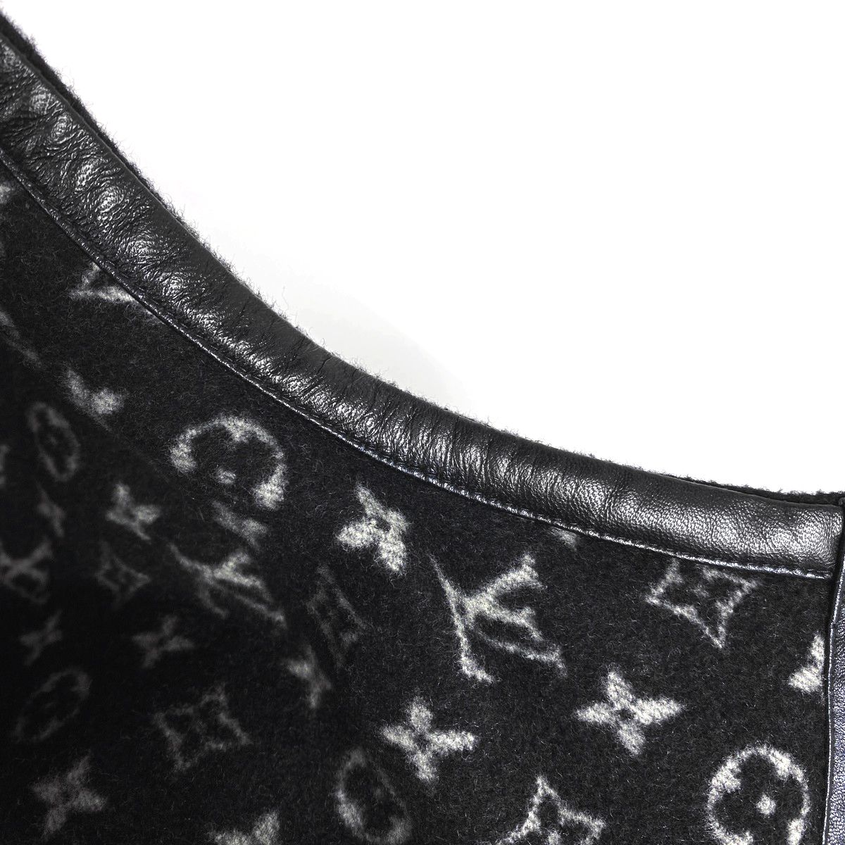 ルイ・ヴィトン Louis Vuitton フーデッドケープ モノグラム ダブル