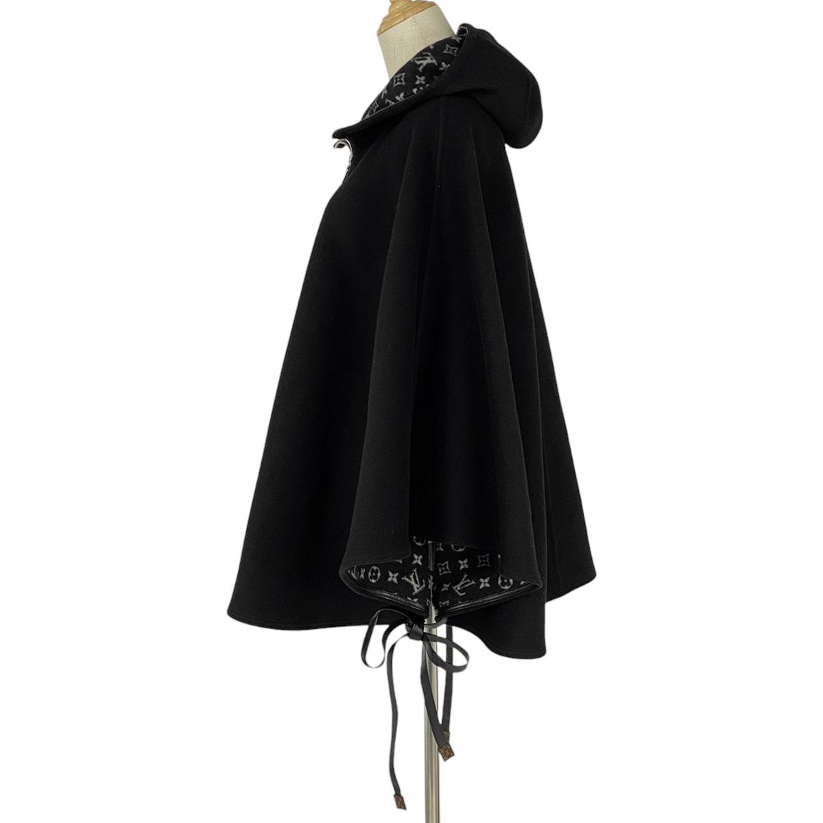 ルイ・ヴィトン Louis Vuitton フーデッドケープ モノグラム ダブル