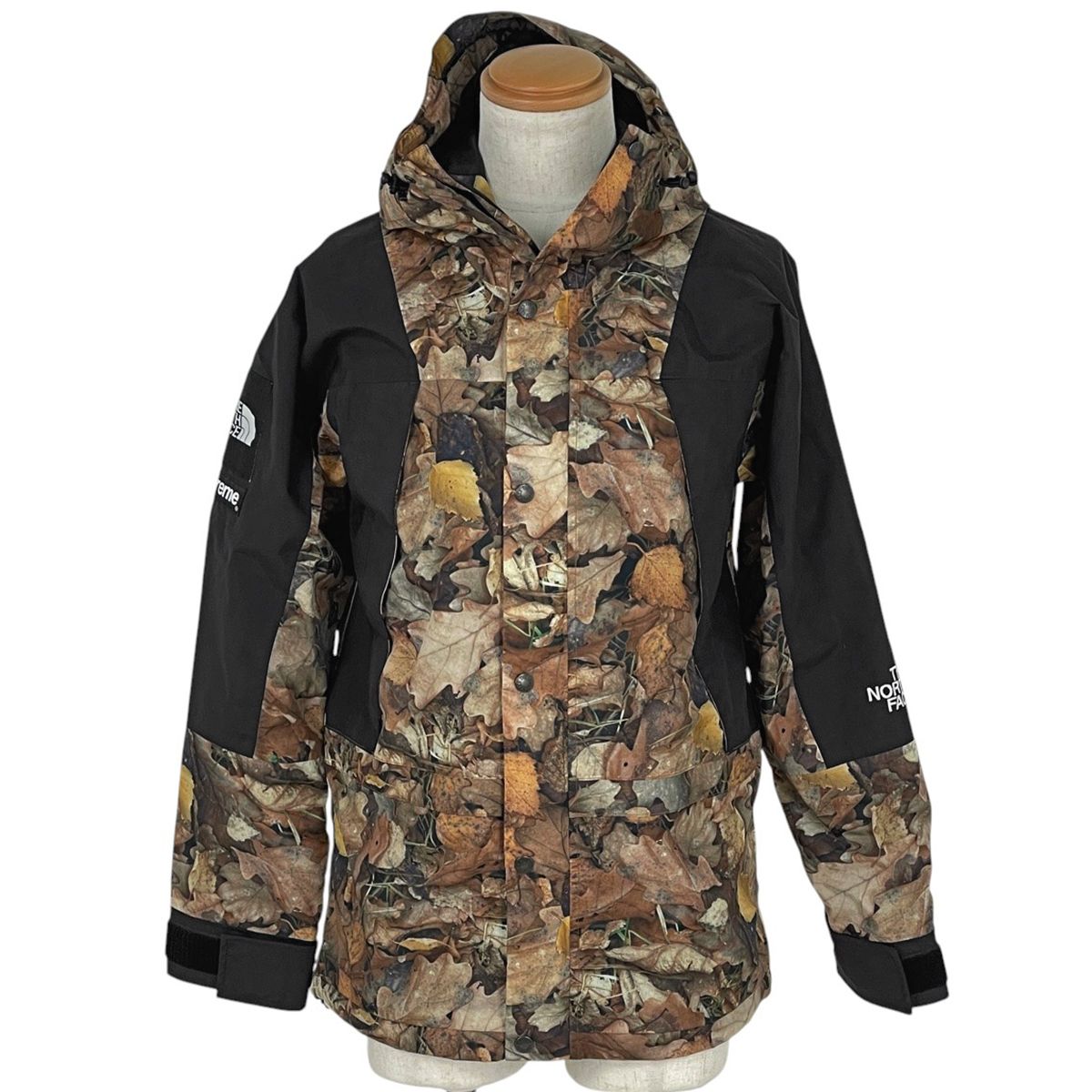 シュプリーム Supreme Mountain Light Jacket Leaves ナイロン