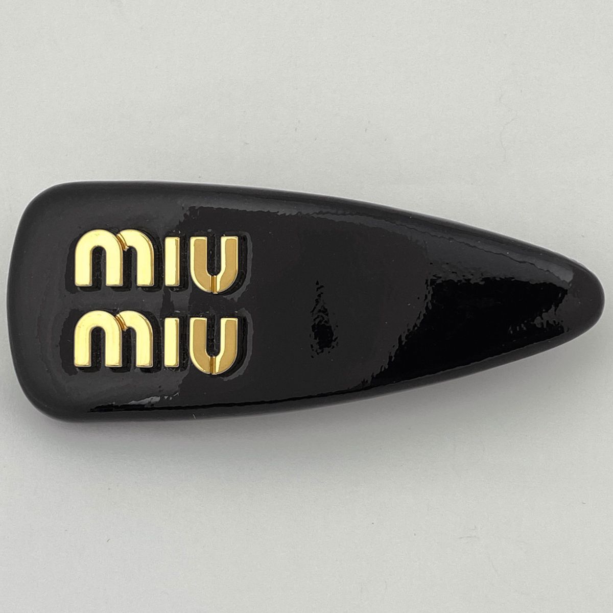 ミュウ ミュウ Miu Miu ロゴ バレッタ 髪留め 髪飾り ヘアクリップ