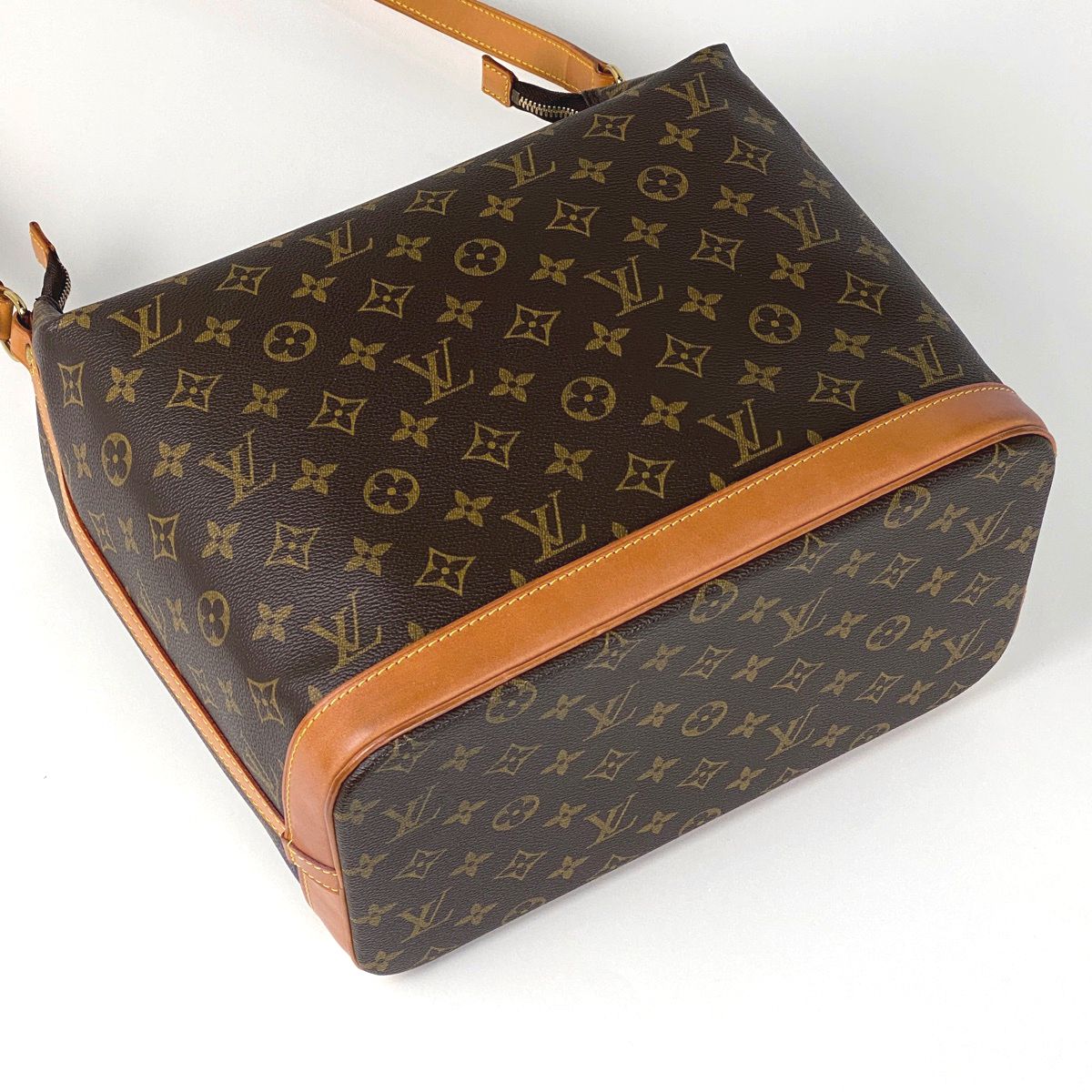 ルイ・ヴィトン Louis Vuitton アムファースリー ワンショルダー