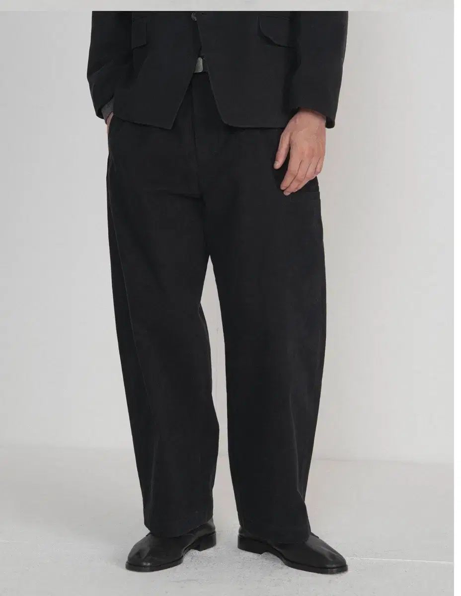 BROWNYARD ブラウンヤード ウォッシュド コットン スラックス パンツ ブラック