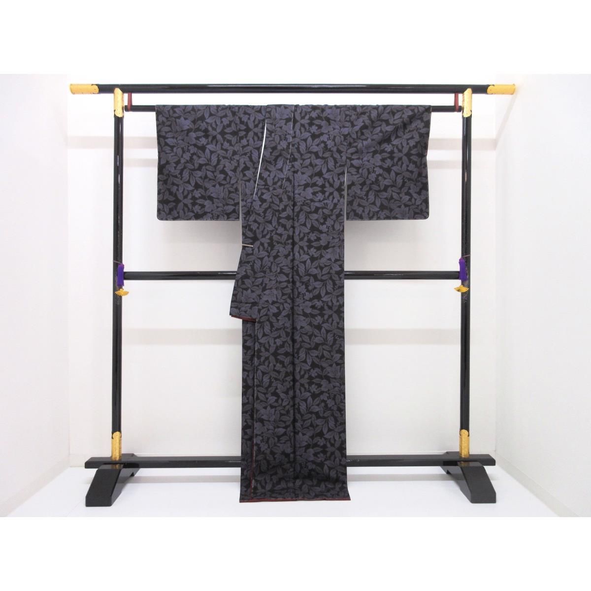 未使用品】紬【本場奄美大島紬】七マルキ 証紙付 - メルカリ