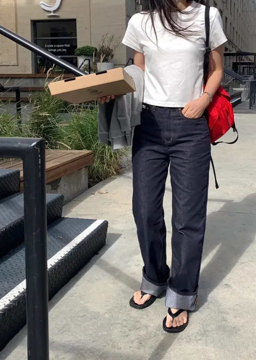 ヘイグ ノンフェイド デニムパンツ