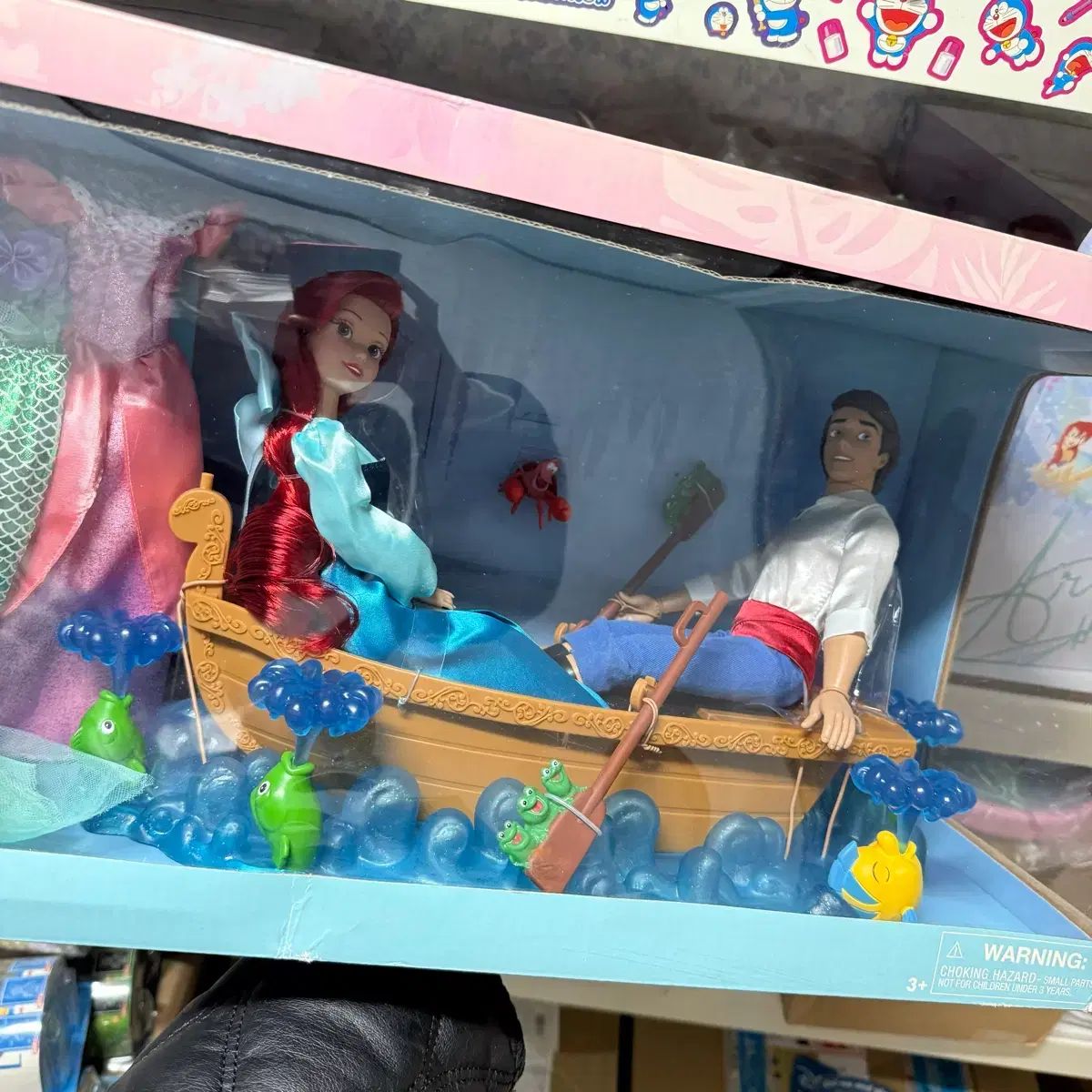 ショップディズニー アリエル エリック キス ザ ガール プレイセット