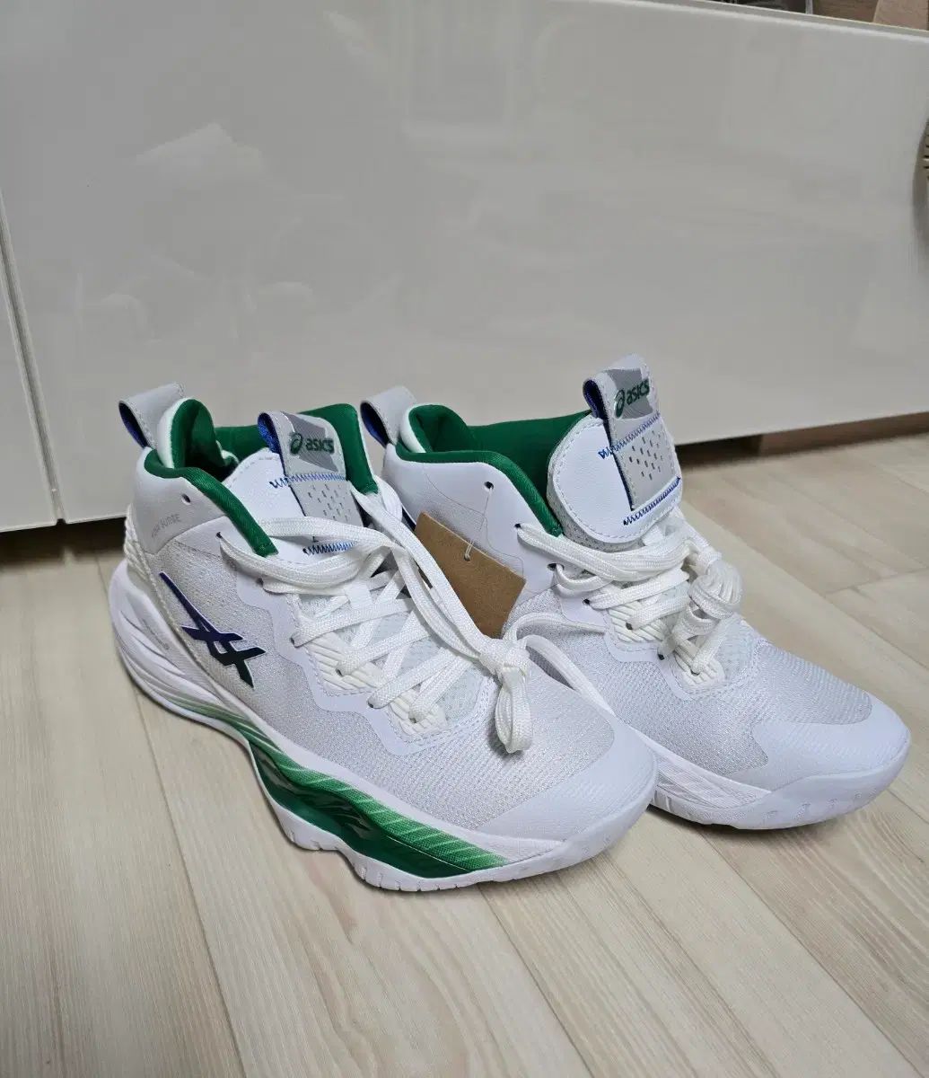 メンズ バスケシューズ asics アシックス NOVA SURGE 260 mm 日本 輸入