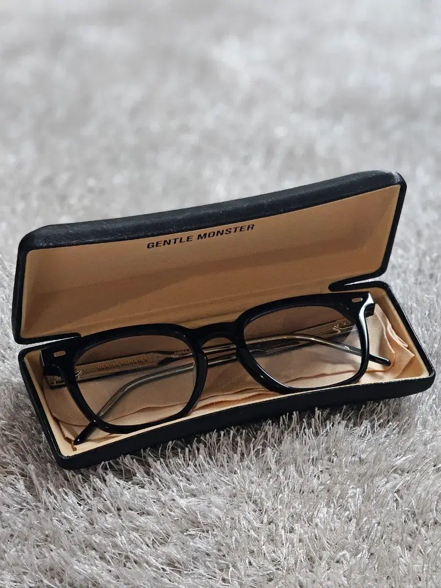 GENTLE MONSTER(ジェントルモンスター) KUBO-01 (クボ) - メルカリ