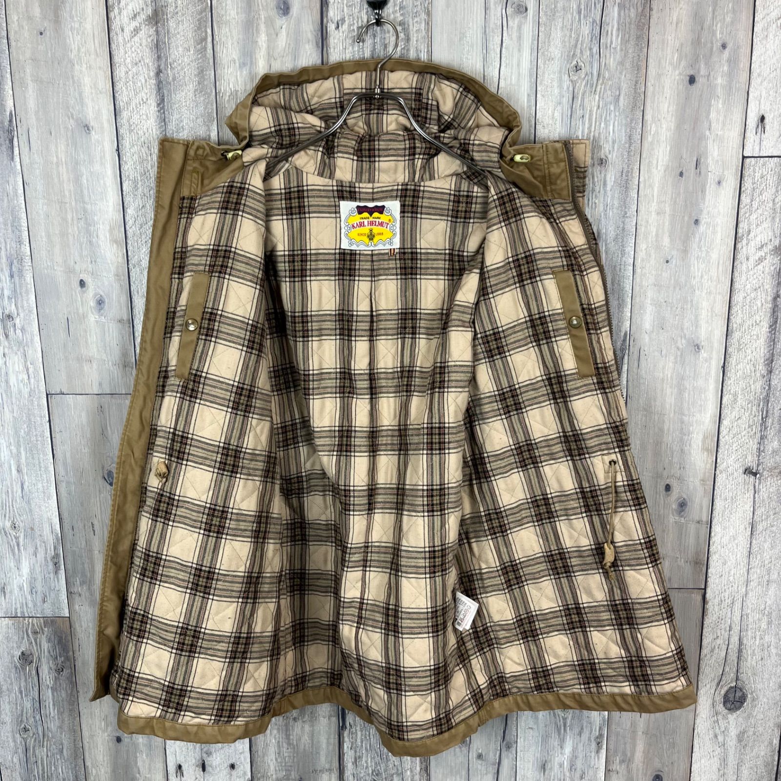 KARL HELMUT カールヘルム P036ZFHC04 ワッペン フーディー 中綿