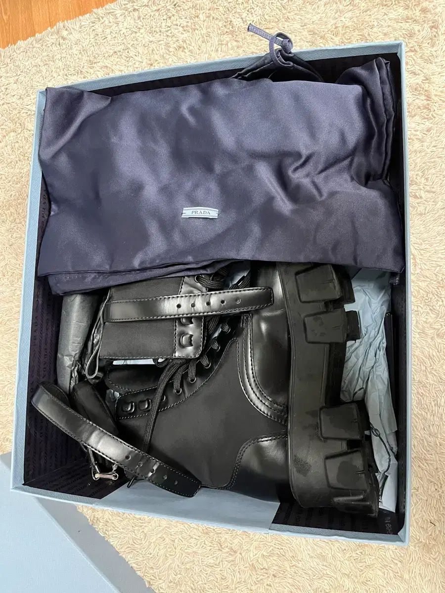  プラダ モノリス ウォーカーブーツ 37 その他 ブーツ