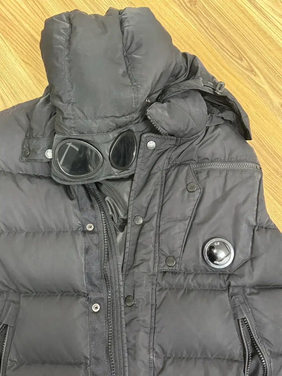 C.P. COMPANY シーピーカンパニー ミレーダウンベスト