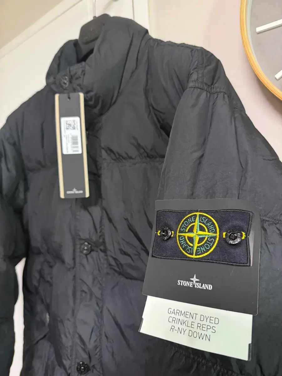 L ストーンアイランド 24 FW ブラック クリンクルレップス フードなし ダウン