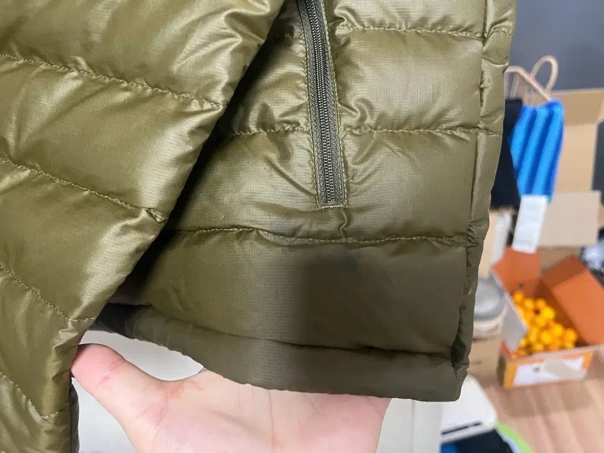 patagonia パタゴニア 軽量ダウン 2012年型 XL カーキブラウン