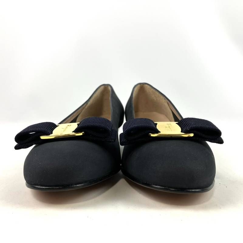 未使用保管品 FERRAGAMO フェラガモ パンプス VARA ヴァラ リボン ロゴ