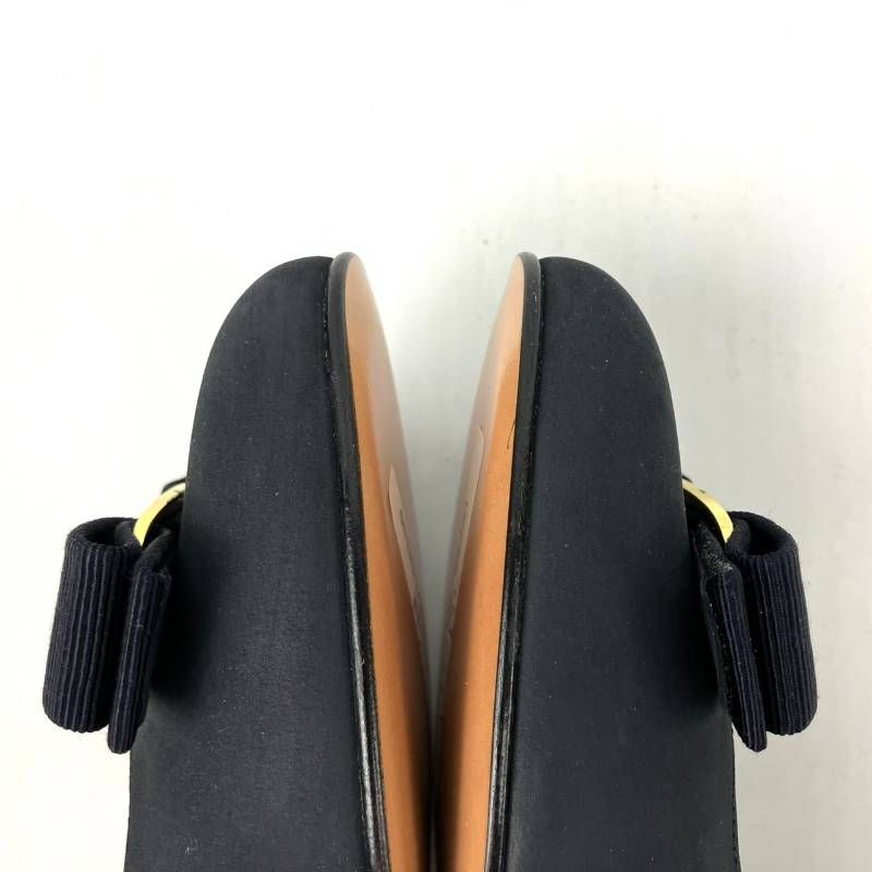 レザー ネイビー