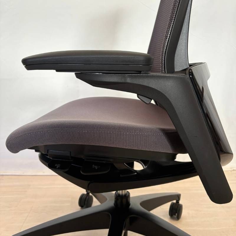 ミディアムグレー