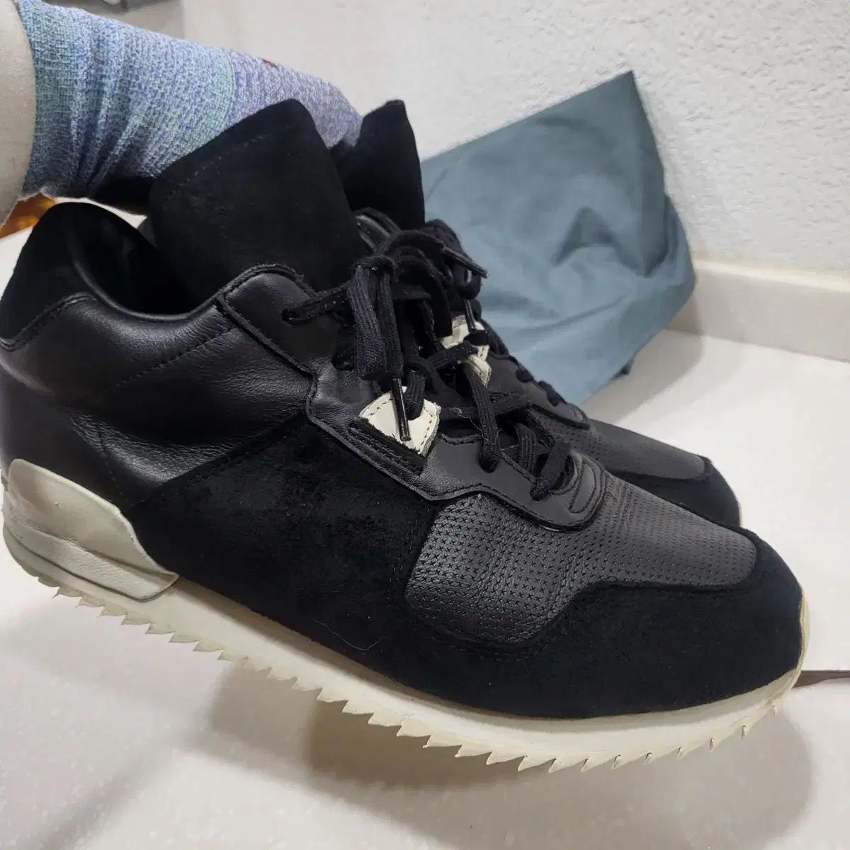 アディダス オリジナルス ZX700 ブラック スニーカー 270mm - メルカリ