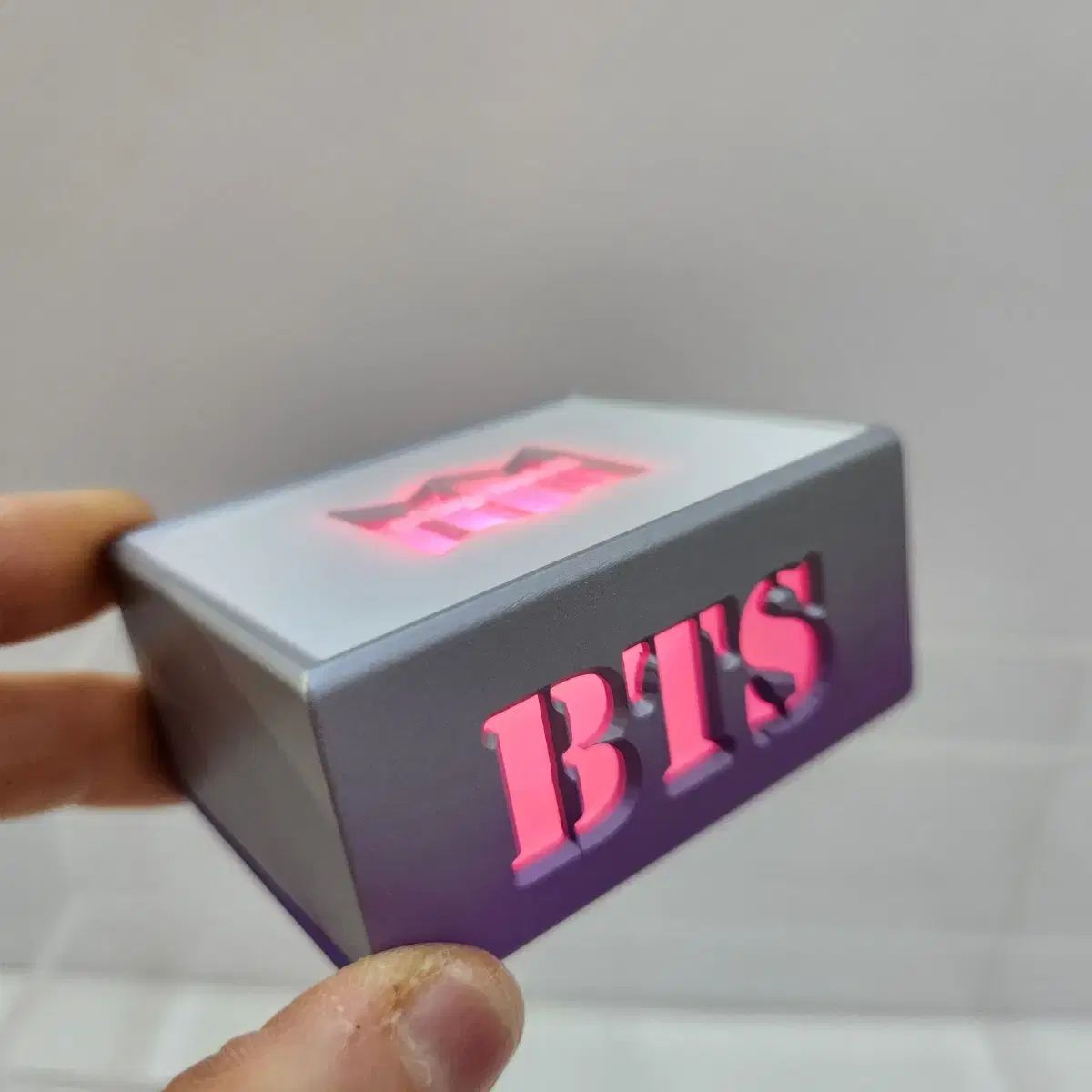 プレイモービル BTS + ARMY 照明が灯る小さなステージ