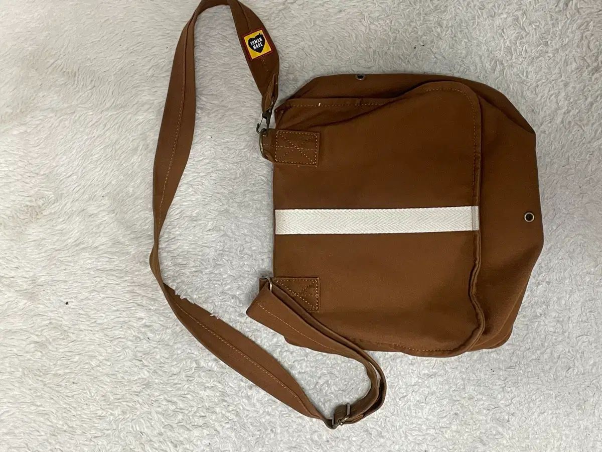 ヒューマンメイド メッセンジャーバッグ ブラウン HUMAN MADE ヒューマンメイド ゲームバッグ ブラウン クロスバッグ 羊