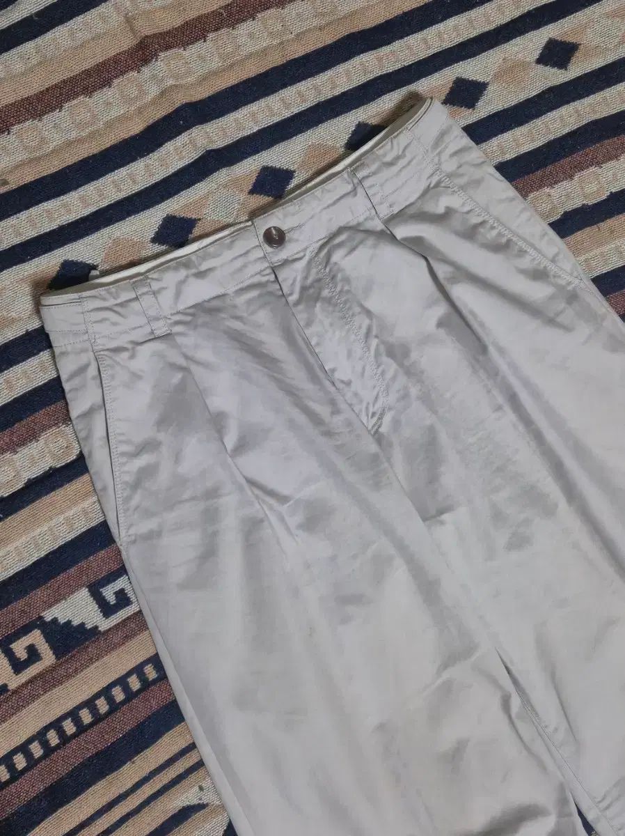 1 ROUGH SIDE オフィサー パンツ