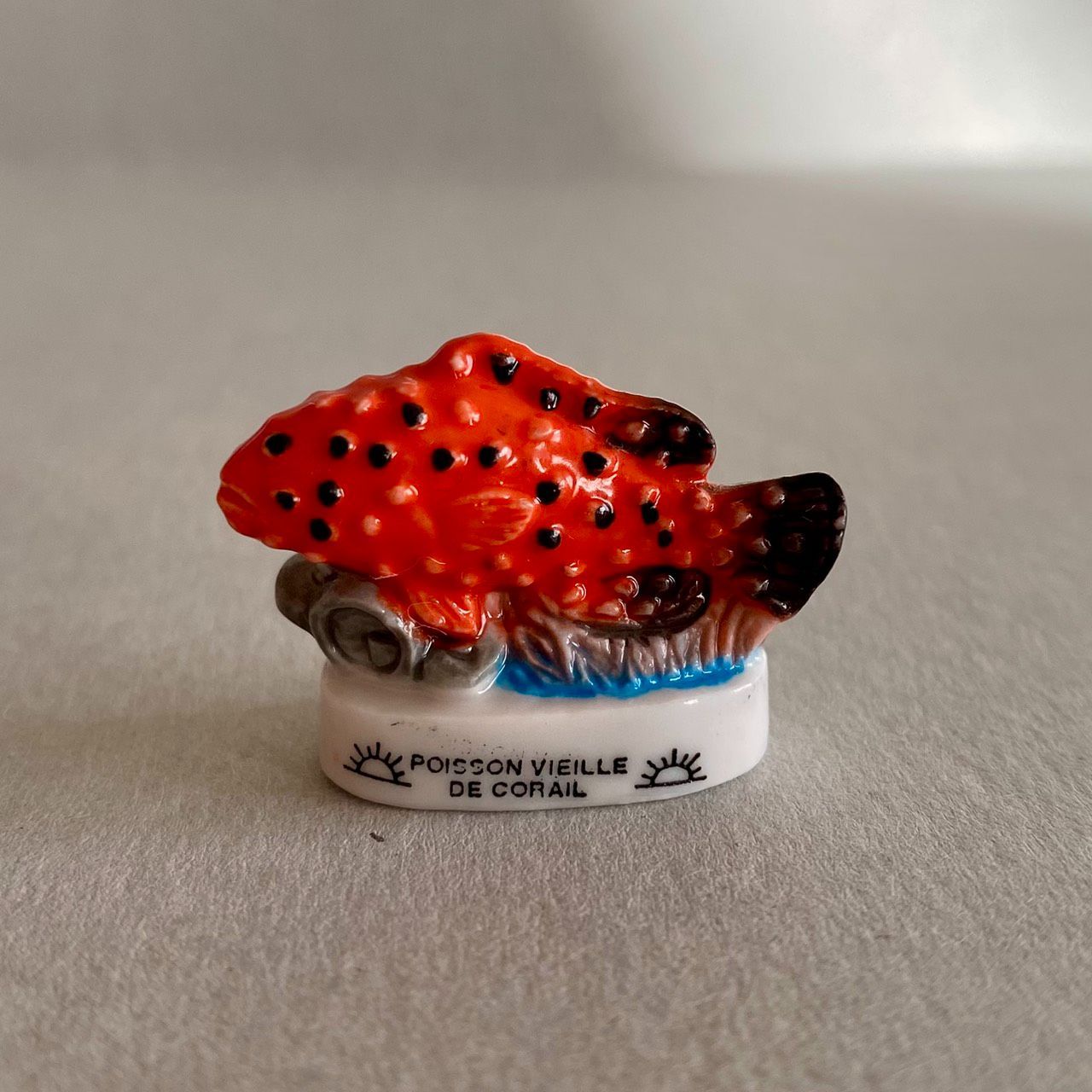 サンゴベラのフェーブ／魚／海の生き物／フランス雑貨／陶器ミニチュア