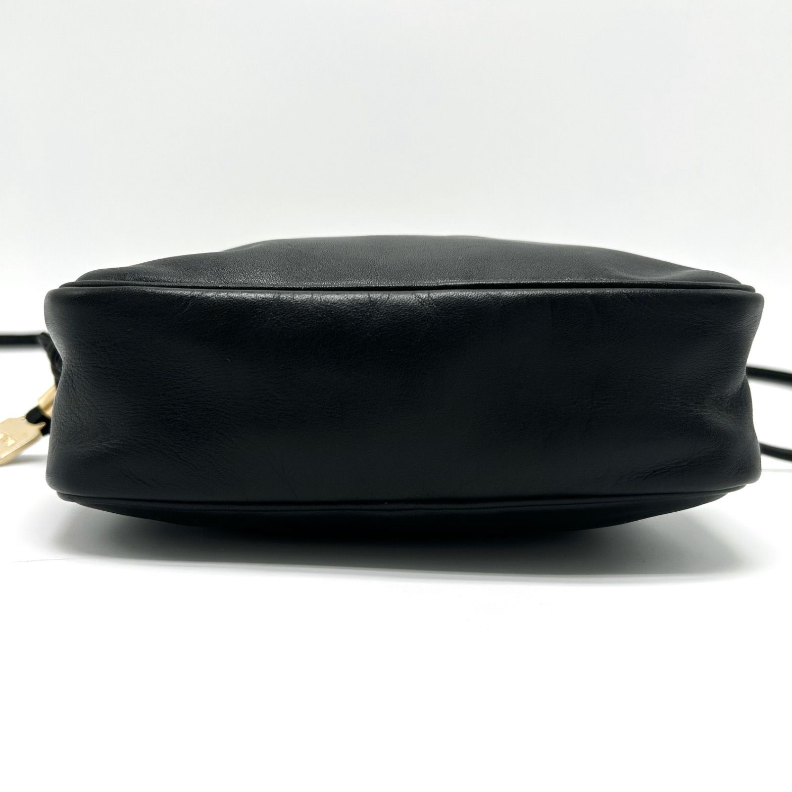 美品 LOEWE ロエベ アナグラム ショルダーバッグ 肩掛け 斜めがけ ロゴ