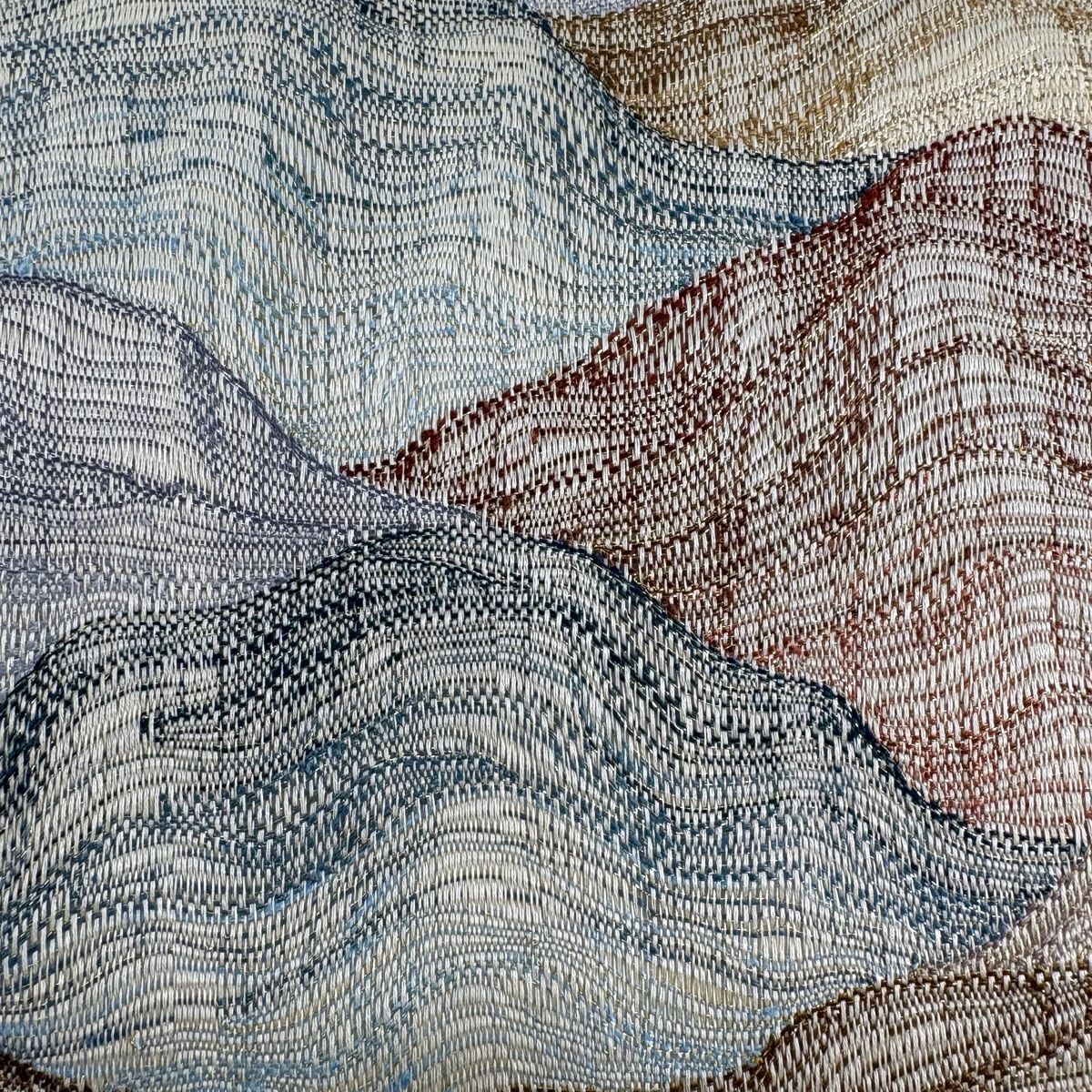 袋帯 秀品 山並み 金銀糸 ベージュ お太鼓柄 正絹