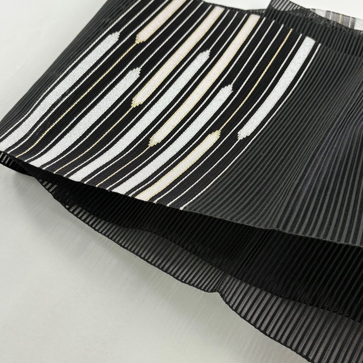 美品】 名古屋帯 秀品 夏帯 絽 八寸名古屋帯 松葉仕立て トンネル