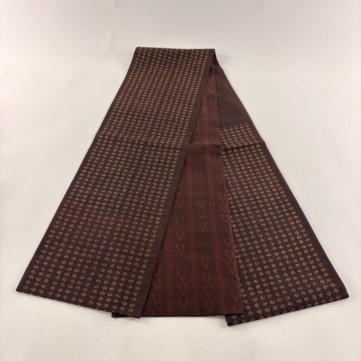  袋帯 秀品 坂東三津五郎 落款 やまと 幾何学模様 箔 焦茶色 六通 正絹 袋帯 帯