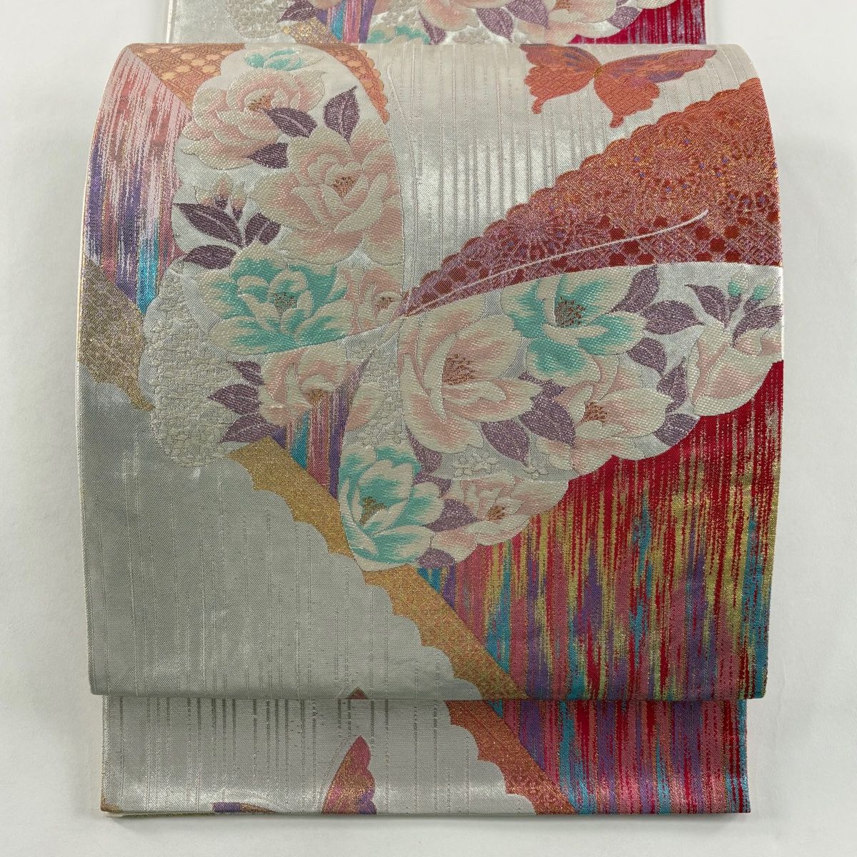 袋帯 秀品 草花 蝶 刺繍 箔 銀色 六通 正絹
