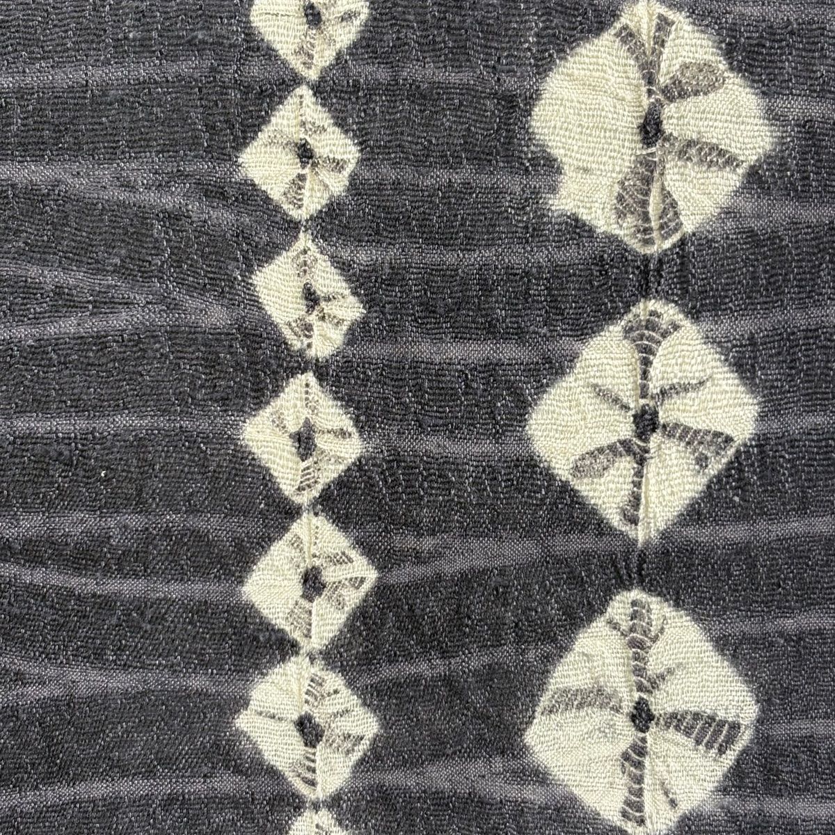 袋帯 秀品 幾何学模様 絞り 黒灰 全通 正絹 【中古】 - メルカリ