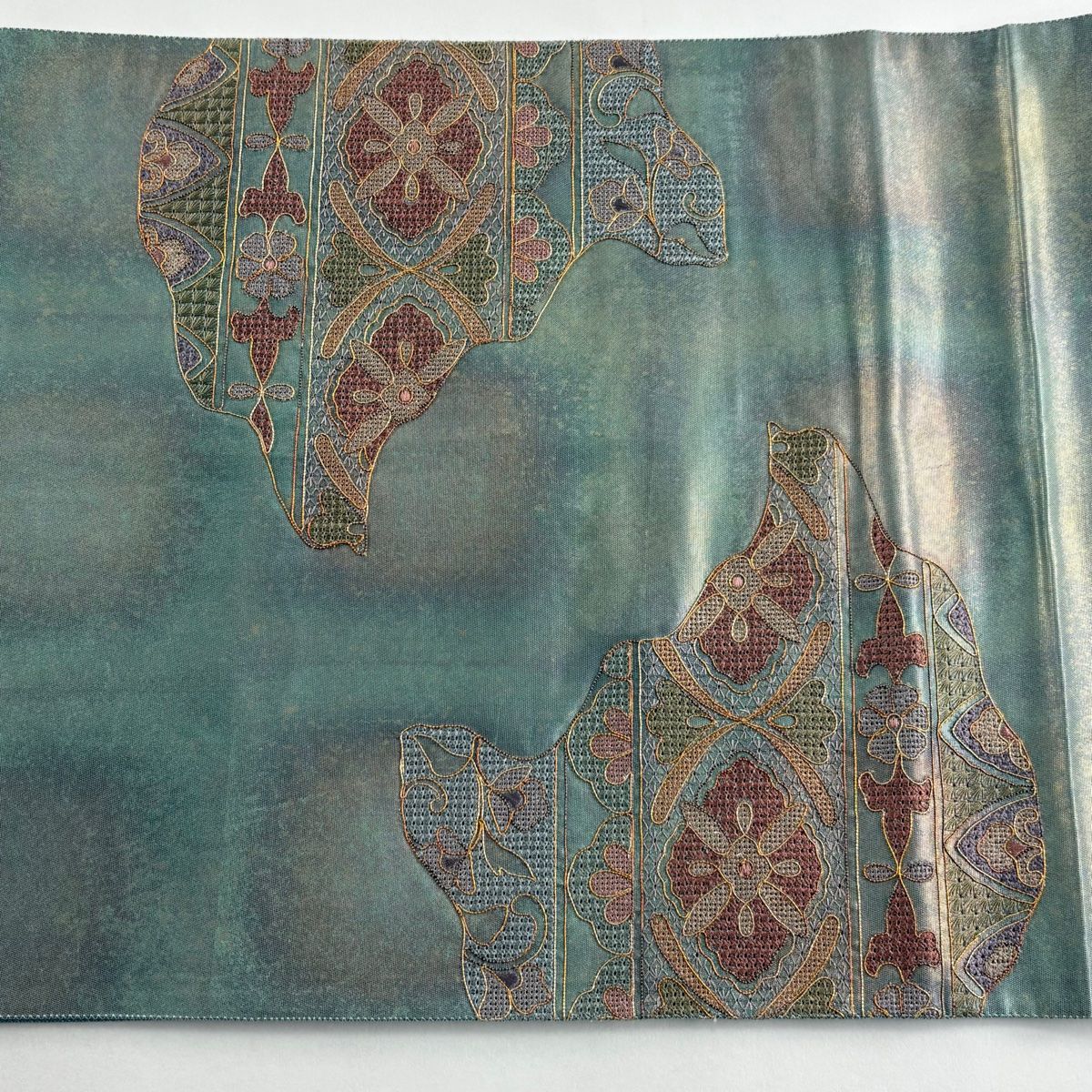 袋帯 秀品 華文 花唐草 刺繍 箔 青緑 お太鼓柄 正絹 【中古】 - メルカリ