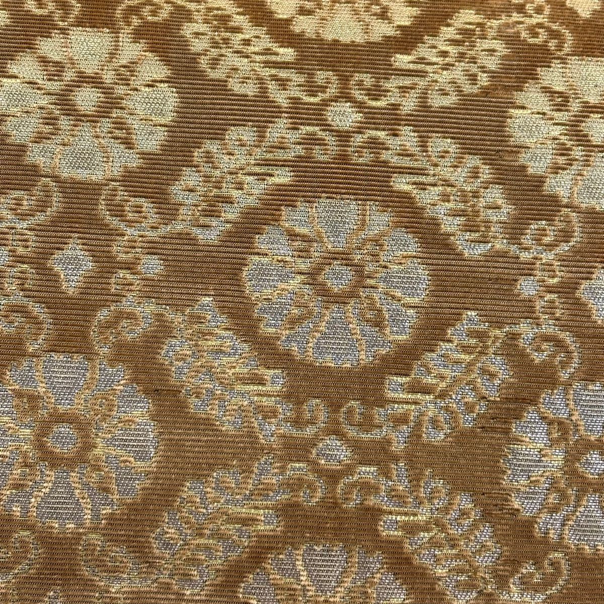 袋帯 秀品 花唐草 箔 薄茶色 お太鼓柄 正絹