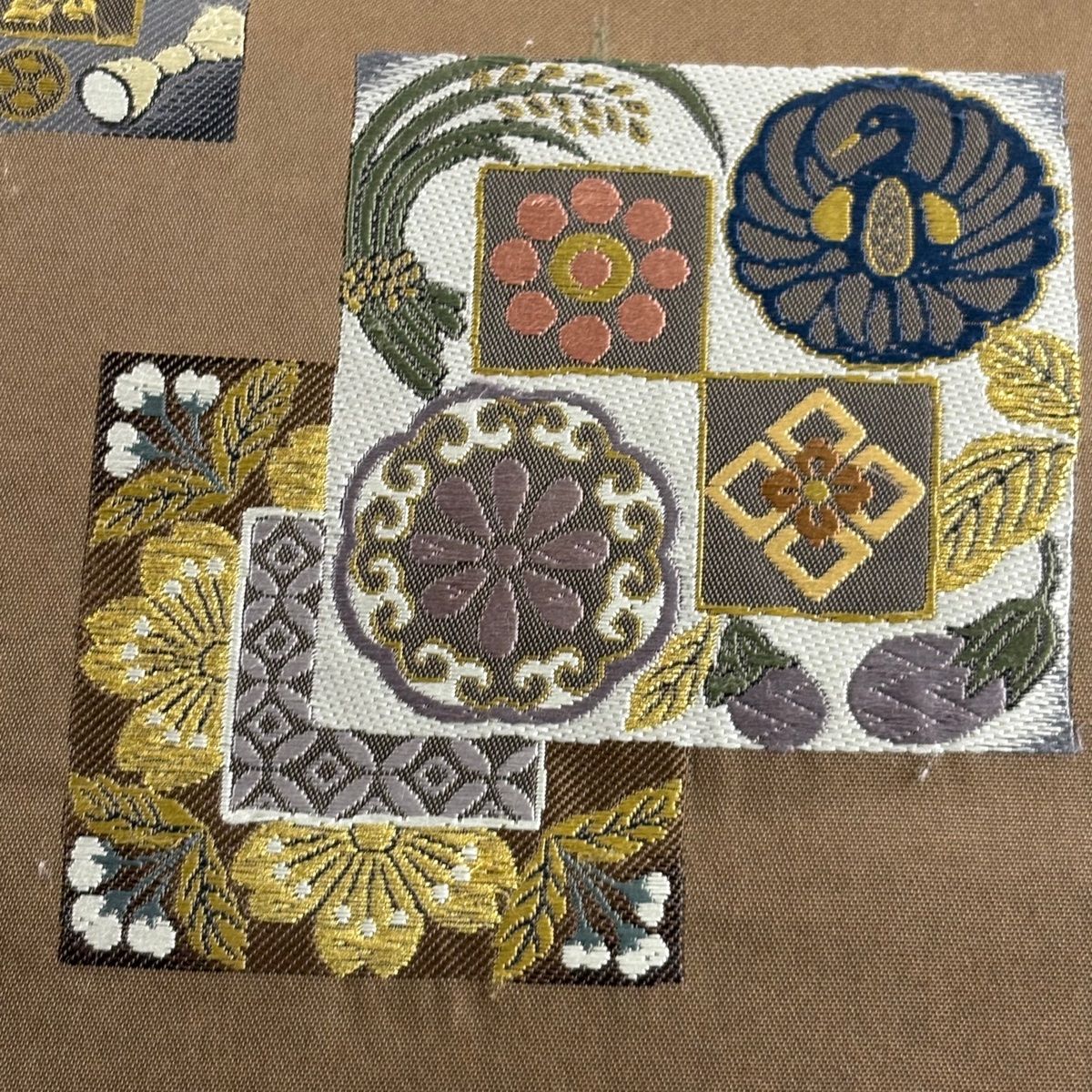 美品】 袋帯 秀品 花鳥 松竹梅 金糸 刺繍 茶色 お太鼓柄 正絹 【中古