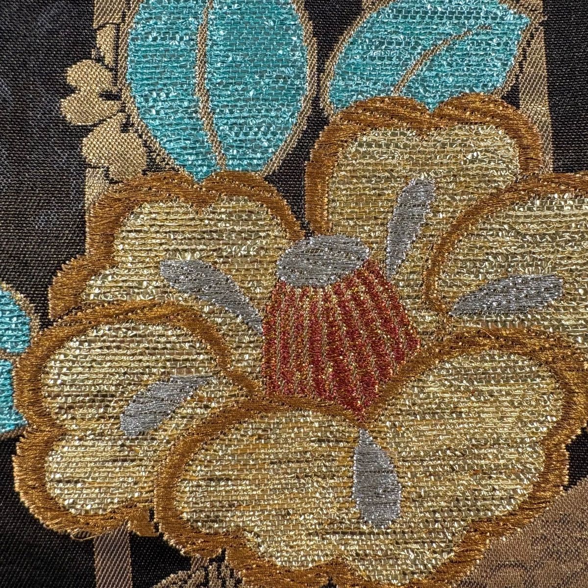 袋帯 秀品 椿 梅 金糸 箔 金色 六通 正絹