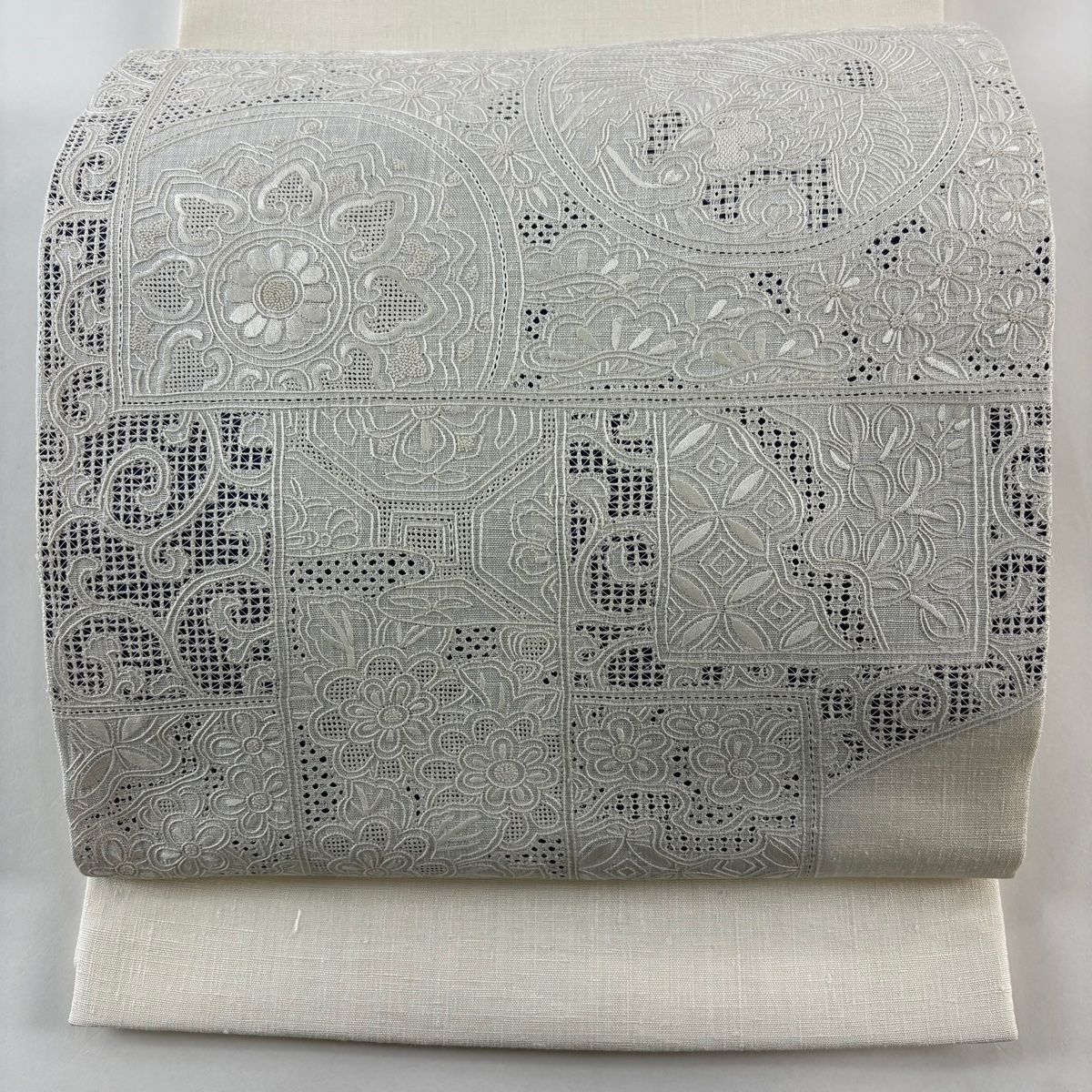 袋帯 秀品 華文 鳳凰 刺繍 灰色 お太鼓柄 正絹 【中古】 - メルカリ