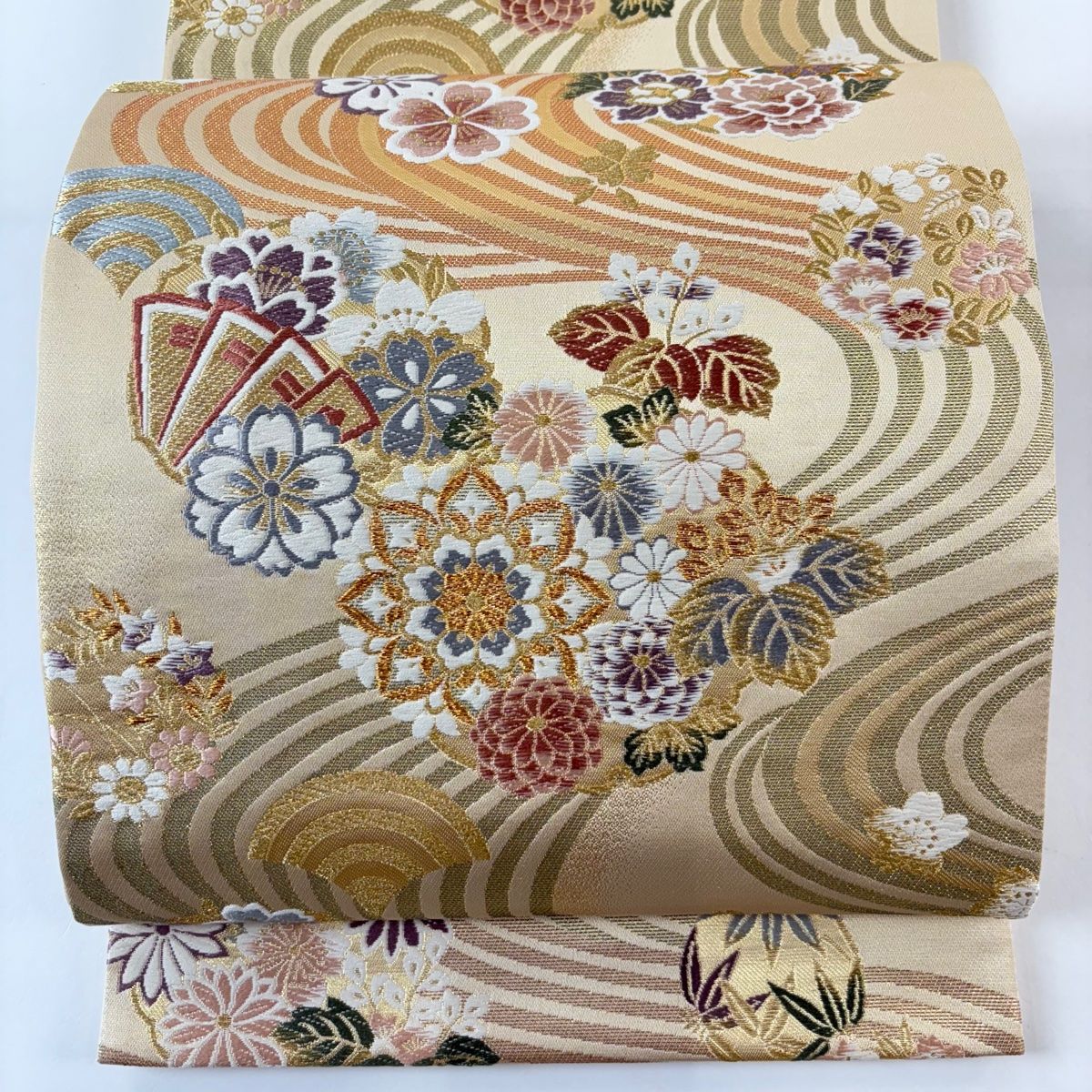 美品】 袋帯 秀品 鈴乃屋 草花 檜扇 金糸 箔 ベージュ 六通 正絹